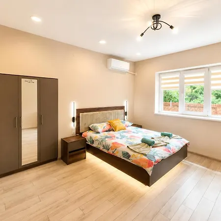 Be Happy 1, Premium In Centre Apartment